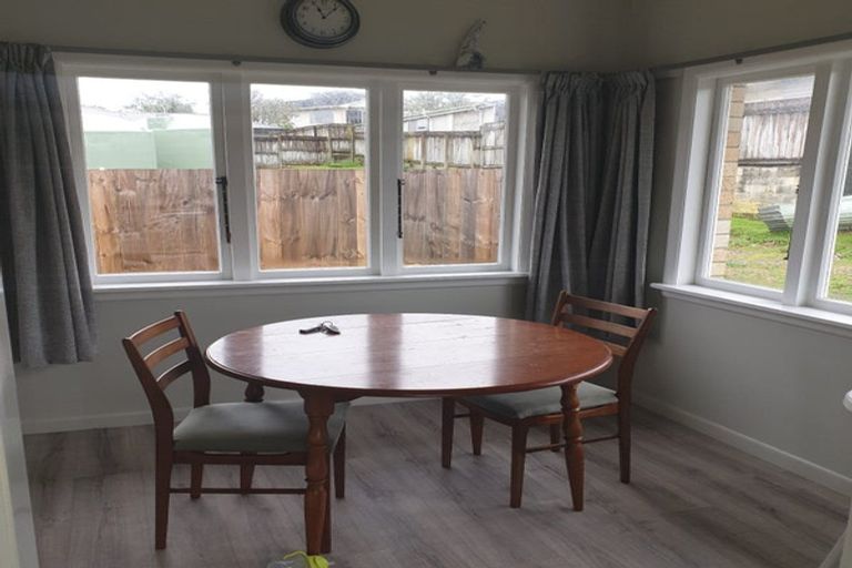 Photo of property in 26 Paerata Road, Pukekohe, 2120