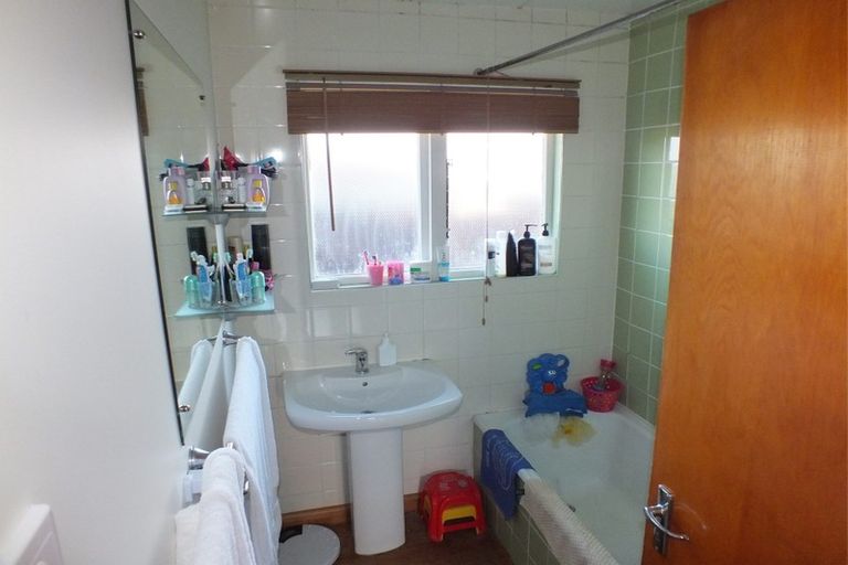 Photo of property in 3 Colac Street, Avondale, Christchurch, 8061