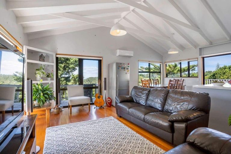 Photo of property in 448 Huia Road, Laingholm, Auckland, 0604