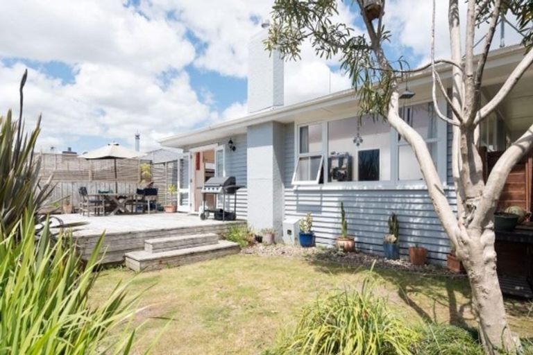 Photo of property in 94 Bellevue Road, Brookfield, Tauranga, 3110