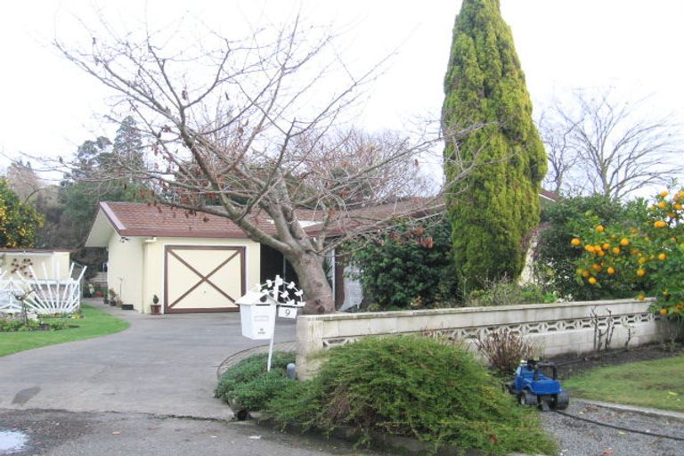 Photo of property in 9 Corwen Place, Mayfair, Hastings, 4122