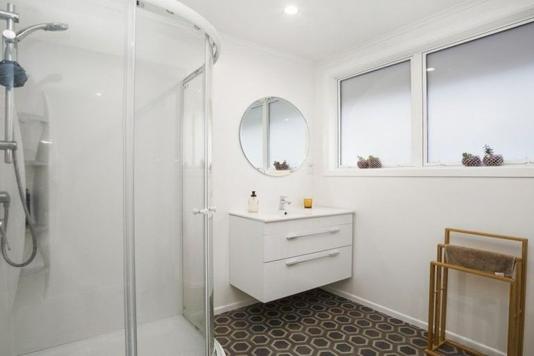 Photo of property in 194 Major Drive, Kelson, Lower Hutt, 5010