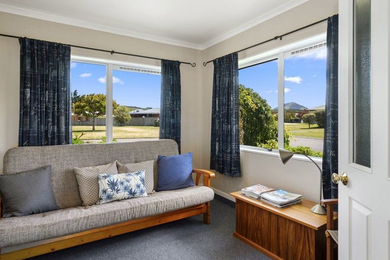 Photo of property in 4 Lakemere Way, Kinloch, Taupo, 3377