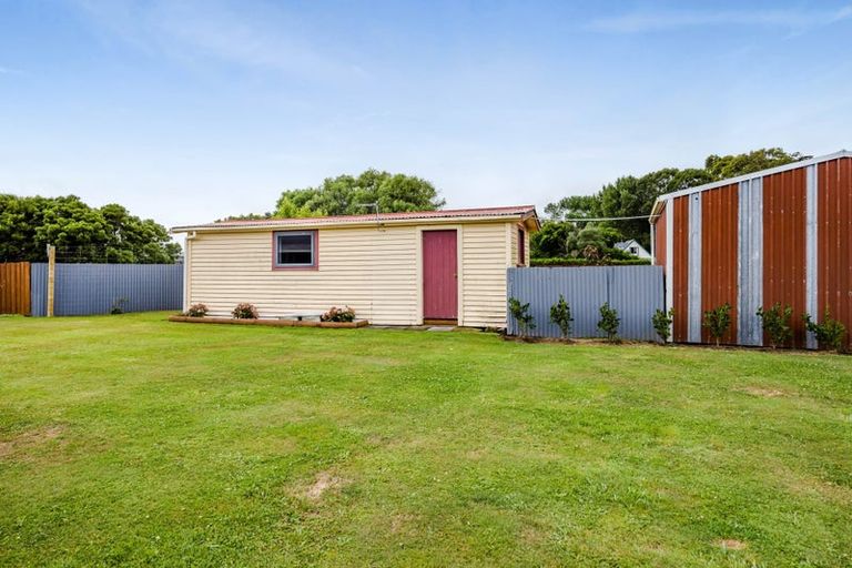 Photo of property in 38 Ketemarae Road, Normanby, Hawera, 4675