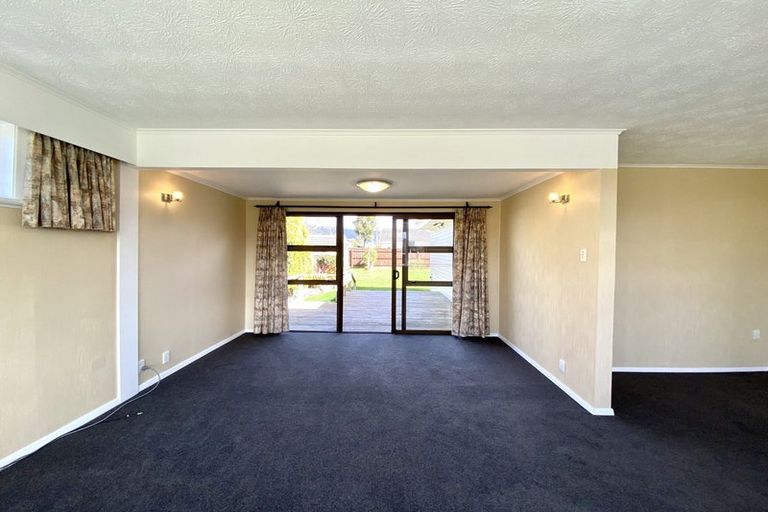 Photo of property in 6 York Avenue, Heretaunga, Upper Hutt, 5018