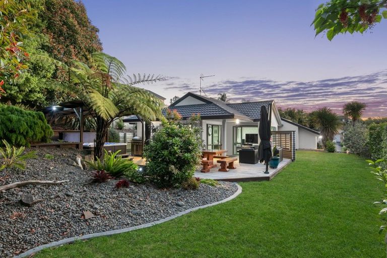 Photo of property in 9 Tupare Heights, Pyes Pa, Tauranga, 3112