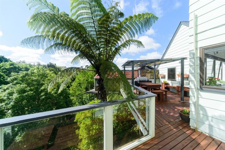 Photo of property in 120 Atawhai Road, Fitzherbert, Palmerston North, 4410