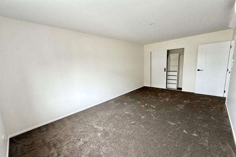 Photo of property in 17c Martin Place, Kelston, Auckland, 0602