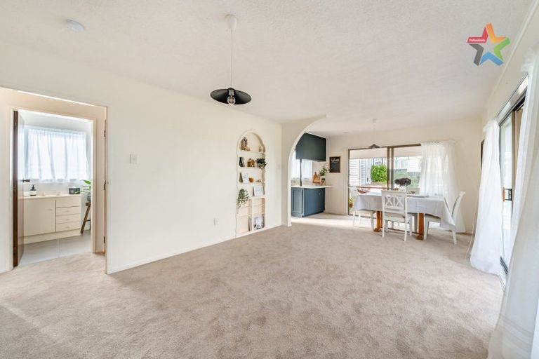 Photo of property in 14a Mossburn Grove, Kelson, Lower Hutt, 5010