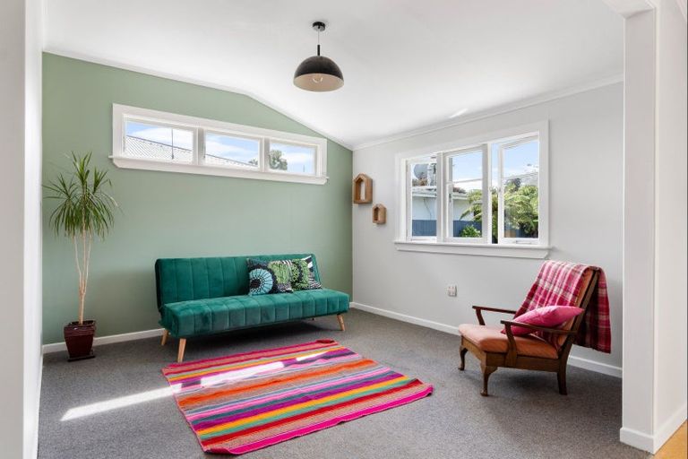 Photo of property in 11 Walsh Street, Mangapapa, Gisborne, 4010