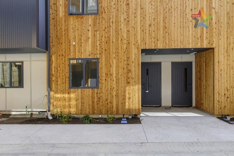 Photo of property in 29/33 Raukawa Street, Stokes Valley, Lower Hutt, 5019