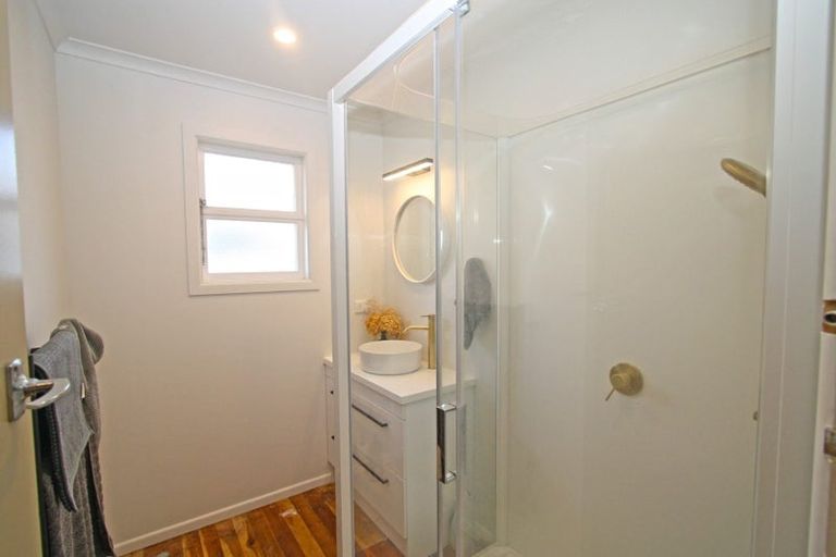 Photo of property in 10 Trafalgar Street, Westown, New Plymouth, 4310