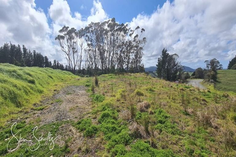 Photo of property in 872 Bickerstaffe Road, Maungaturoto, 0587