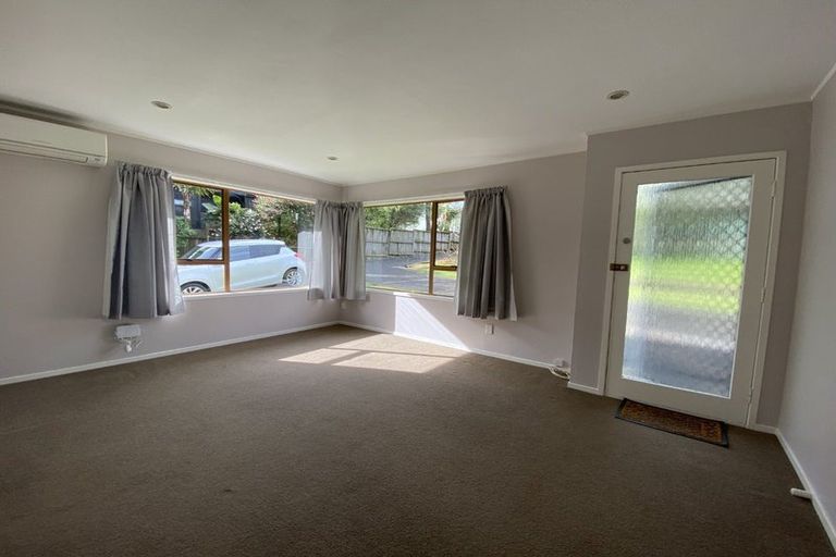 Photo of property in 1/11 Tainui Street, Torbay, Auckland, 0630