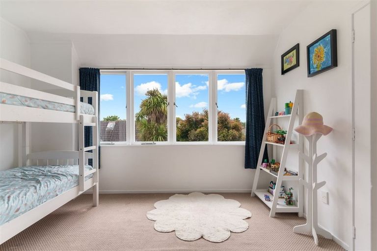 Photo of property in 2/93 Saint Lukes Road, Sandringham, Auckland, 1025