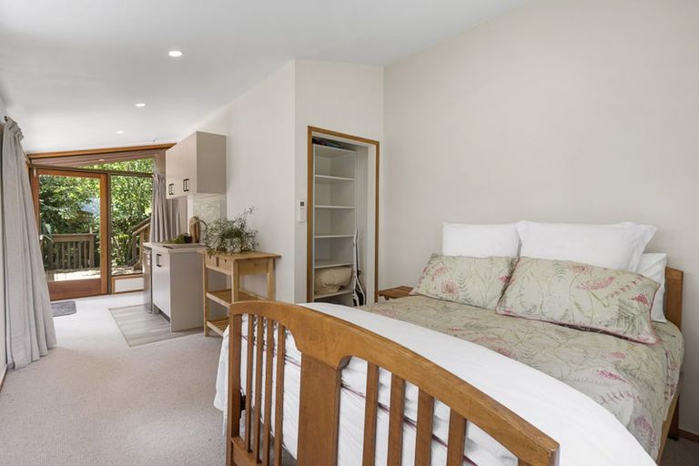 Photo of property in 35 Jacaranda Avenue, Beach Haven, Auckland, 0626