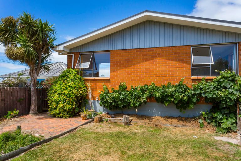 Photo of property in 1084 Brighton Road, Brighton, Dunedin, 9035