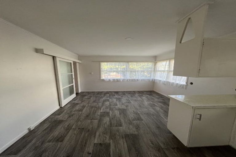 Photo of property in 7 Booker Place, Weymouth, Auckland, 2103