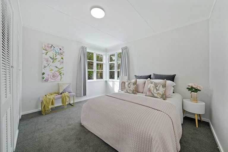 Photo of property in 17 Petherick Street, Taita, Lower Hutt, 5011