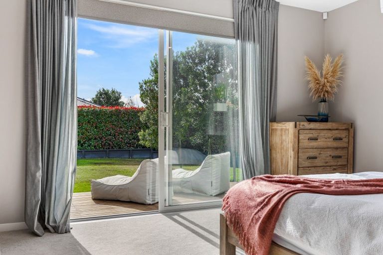 Photo of property in 13 Floyd Road, Riverhead, 0820