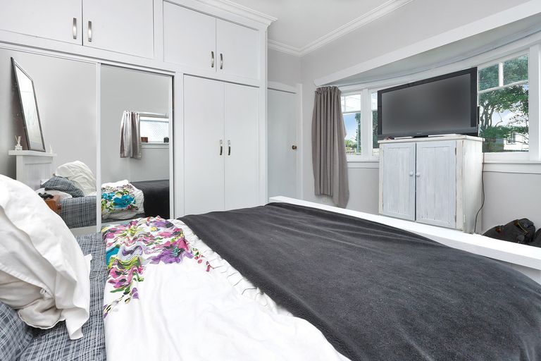 Photo of property in 1/23 Brandon Road, Glen Eden, Auckland, 0602