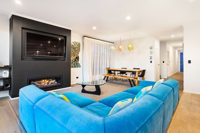 Photo of property in 9 Turutu Place, Long Bay, Auckland, 0630