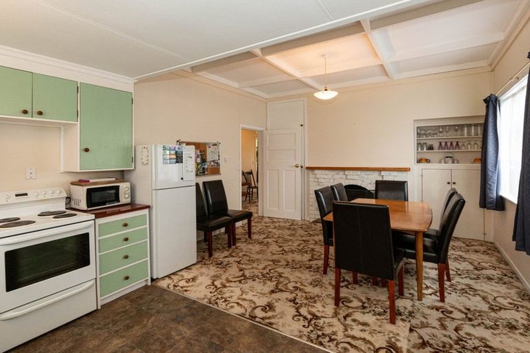 Photo of property in 1 Pitt Street, Raetihi, 4632