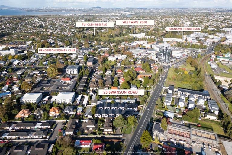 Photo of property in 5/25 Swanson Road, Henderson, Auckland, 0610