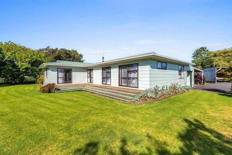 Photo of property in 76 Robertson Road, Ruawai, 0591