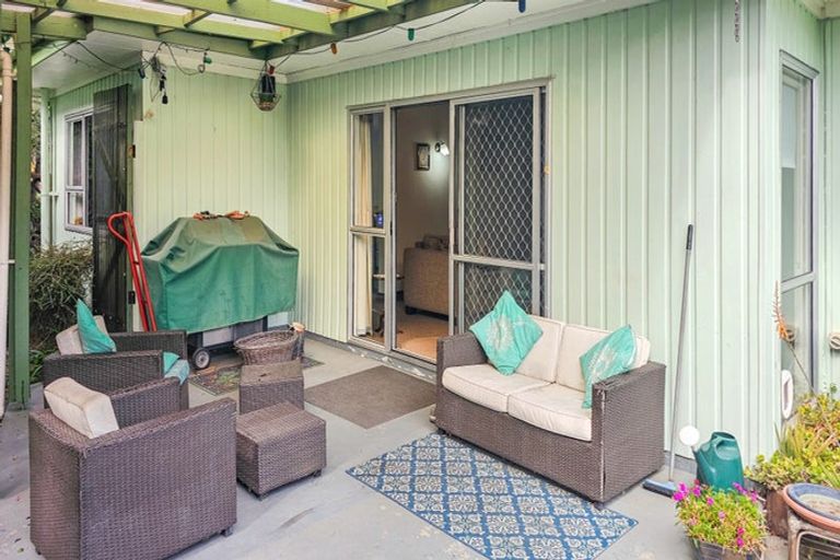 Photo of property in 30 Titoki Crescent, Pirimai, Napier, 4112