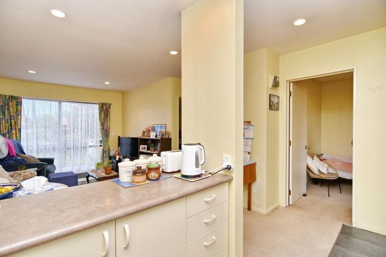 Photo of property in 214a Breezes Road, Aranui, Christchurch, 8061