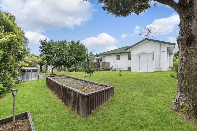 Photo of property in 3 Tokay Place, Huapai, Kumeu, 0810