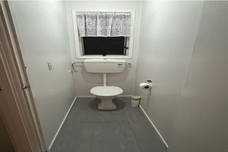 Photo of property in 26 Reelick Avenue, Pakuranga Heights, Auckland, 2010