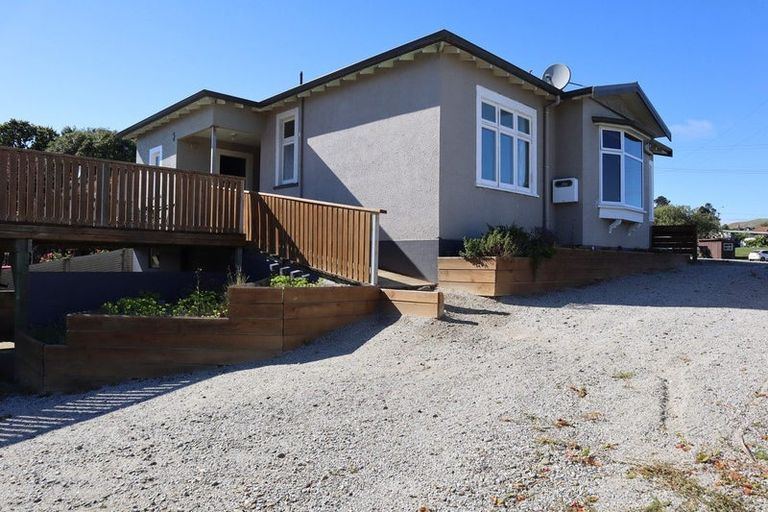 Photo of property in 43 Copinsha Street, Palmerston, 9430