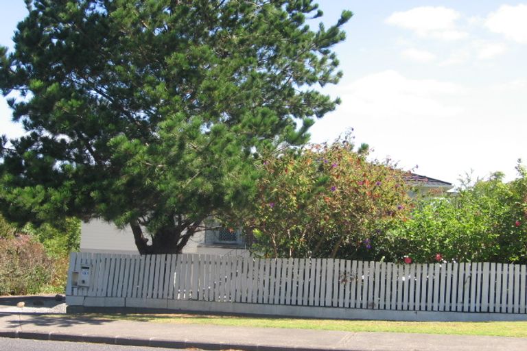 Photo of property in 2/151 Manuka Road, Bayview, Auckland, 0629