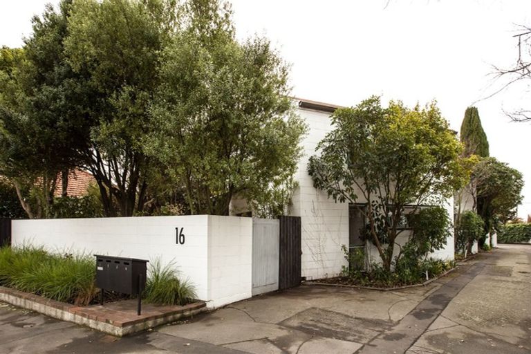 Photo of property in 1/16 Rossall Street, Merivale, Christchurch, 8014