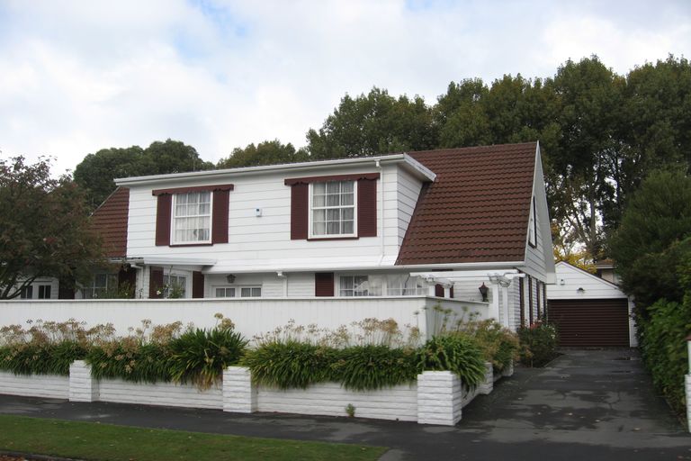Photo of property in 43 Parkstone Avenue, Ilam, Christchurch, 8041