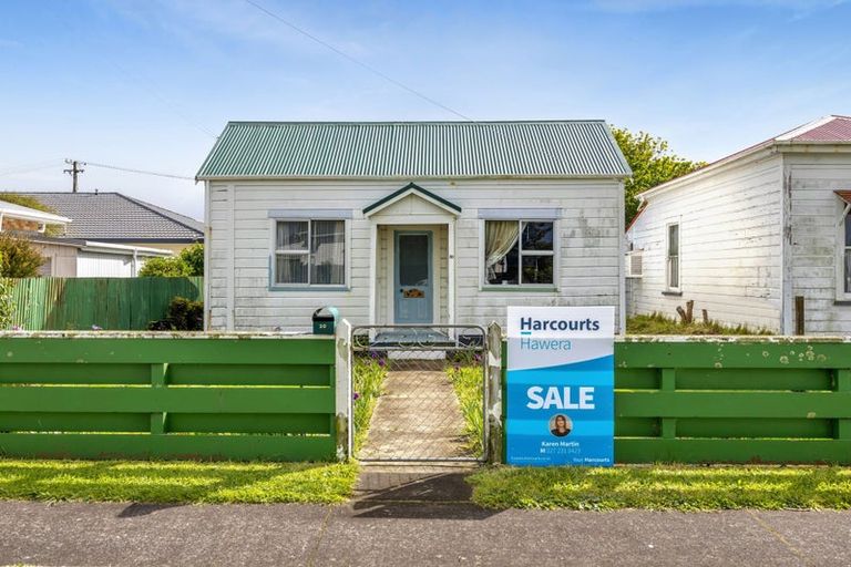 Photo of property in 20 Furlong Street, Hawera, 4610