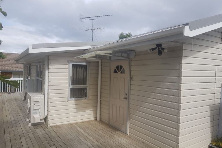 Photo of property in 232 Botany Road, Golflands, Auckland, 2013