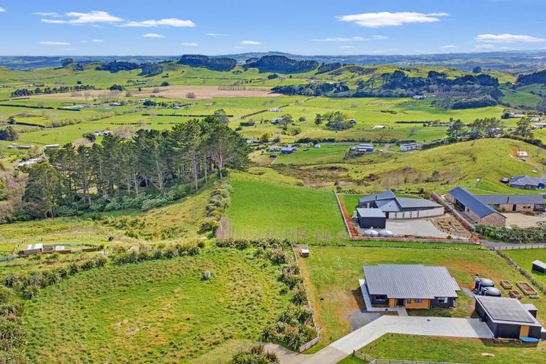 Photo of property in 33 Old Sheepyard Lane, Onewhero, 2697