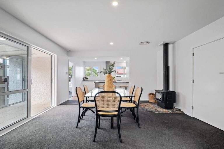 Photo of property in 408 Main North Road, Redwood, Christchurch, 8051