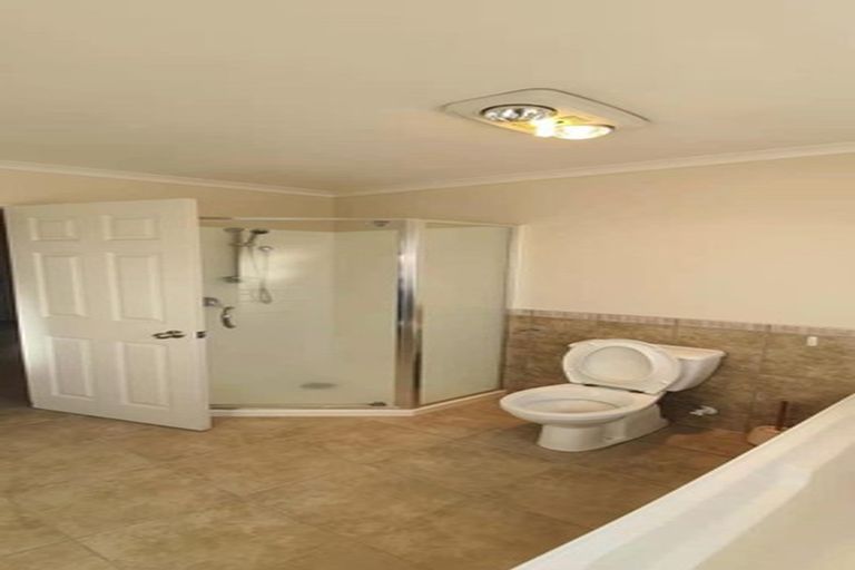 Photo of property in 121 Middlefield Drive, Flat Bush, Auckland, 2016