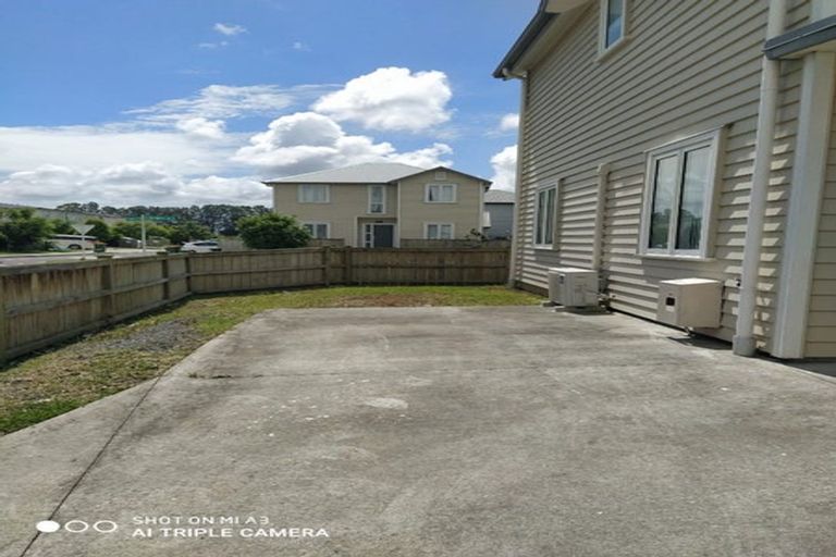 Photo of property in 37 Bellbird Street, Papakura, 2110