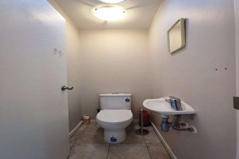 Photo of property in 3/81 Birkenhead Avenue, Birkenhead, Auckland, 0626