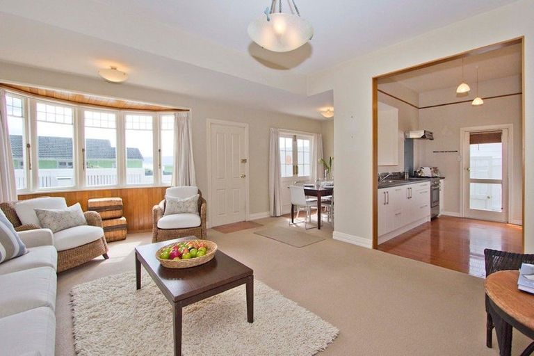 Photo of property in 69 Muritai Road, Eastbourne, Lower Hutt, 5013