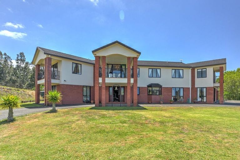 Photo of property in 260 State Highway 16, Kumeu, 0892