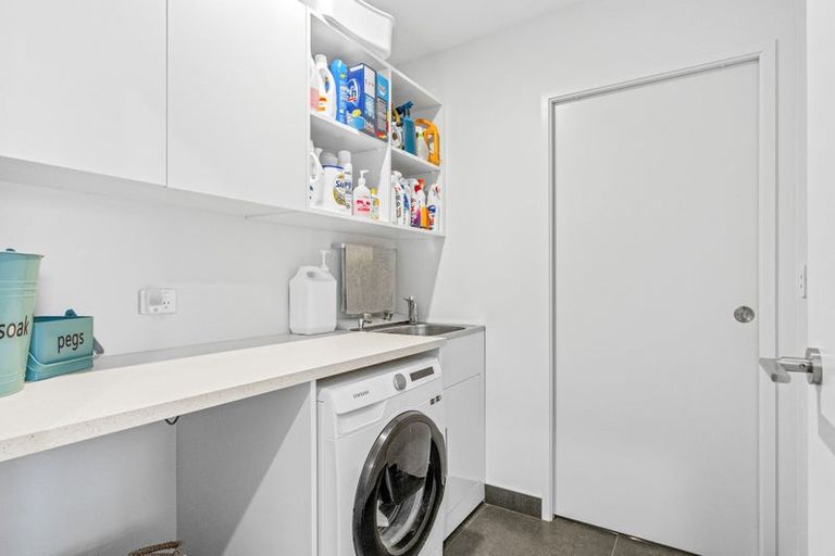 Photo of property in 9 Pahiki Crescent, Levin, 5510