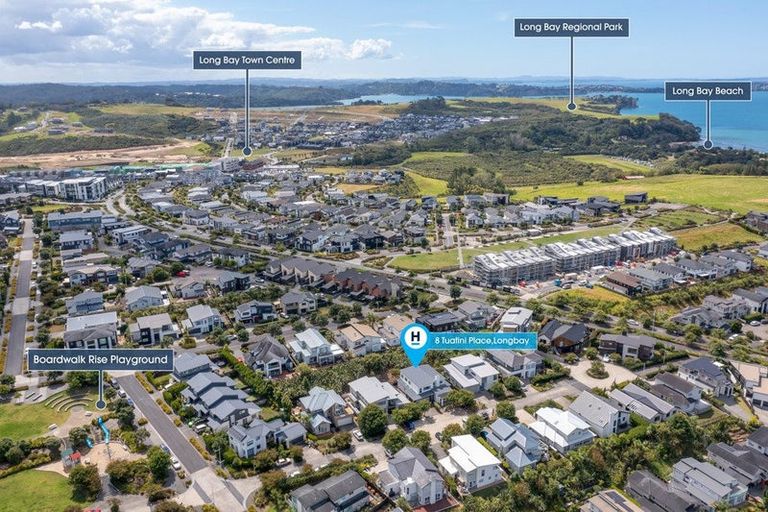 Photo of property in 8 Tuatini Place, Long Bay, Auckland, 0630