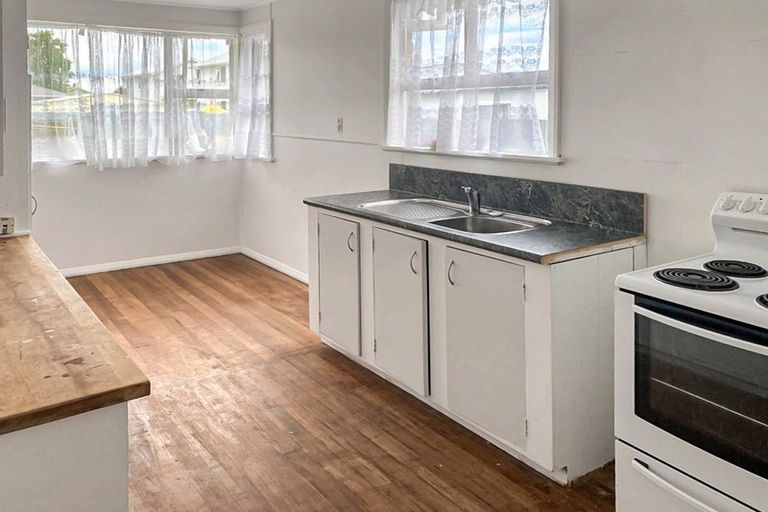 Photo of property in 30 Hislop Avenue, Onekawa, Napier, 4110