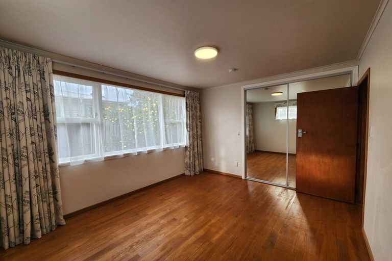 Photo of property in 11 Hamurana Place, Te Atatu Peninsula, Auckland, 0610